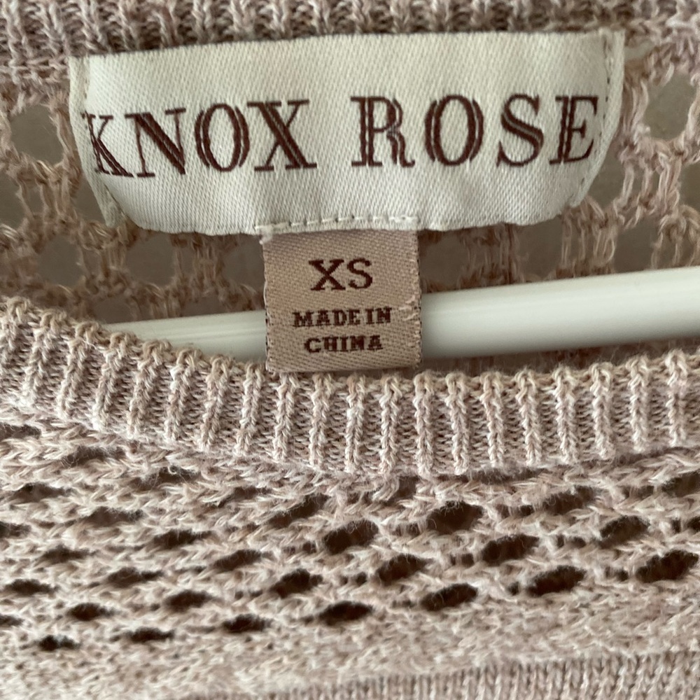 Very soft light weight sweater top XS